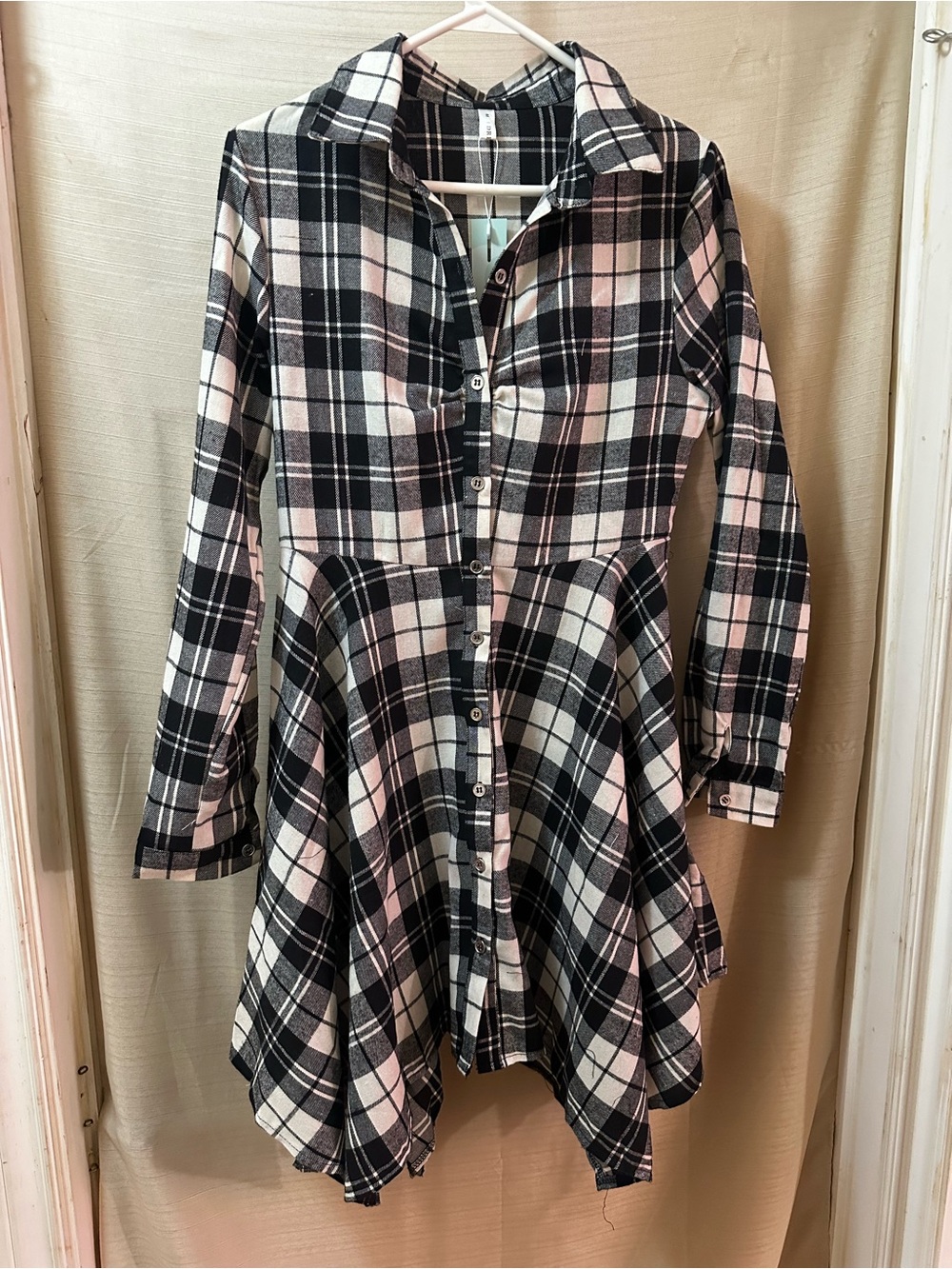 Dressfo Plaid Button Front Shirt Dress Fit Flare Long Sleeve Handkerchief Hem